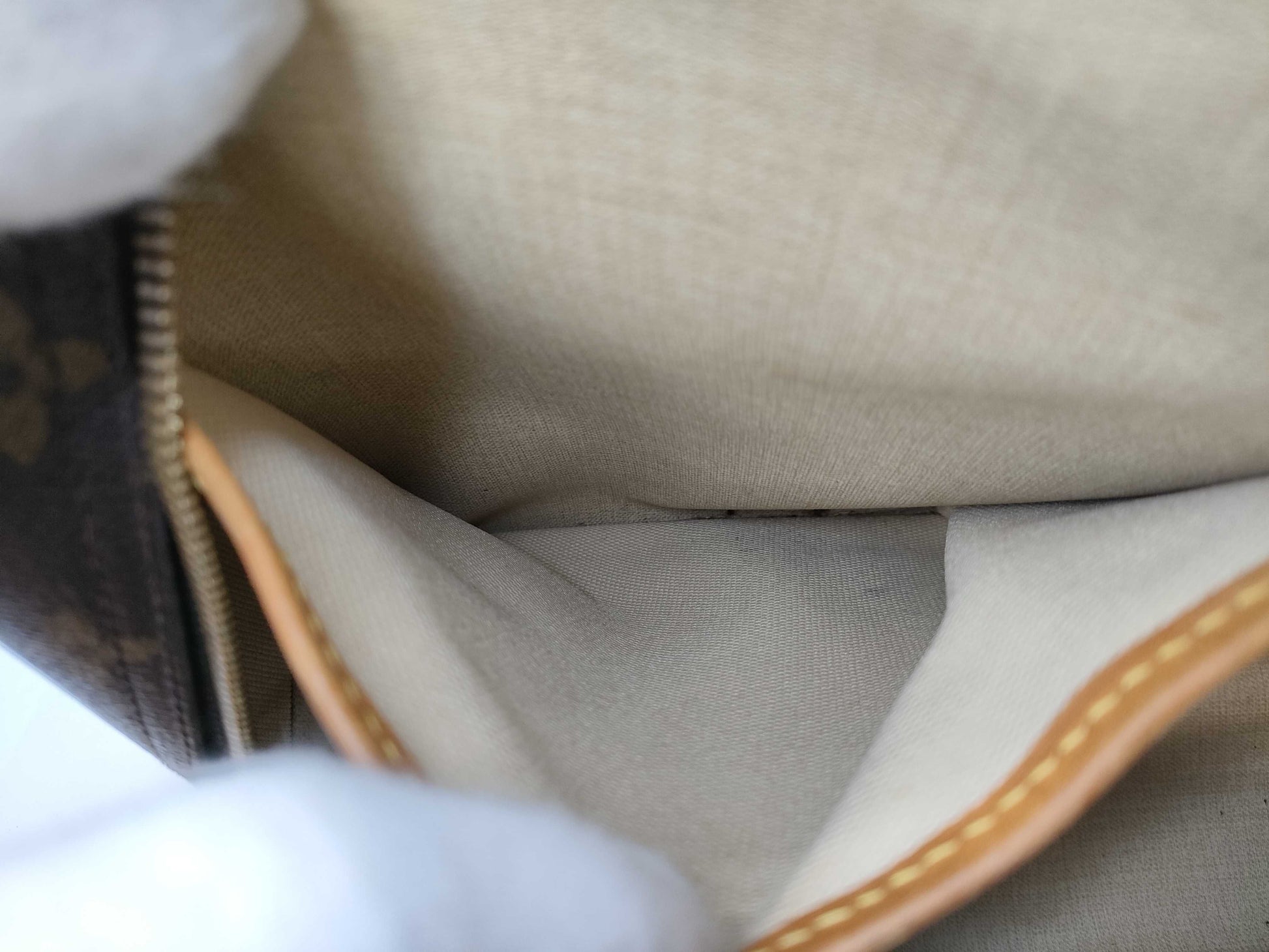 LOUIS VUITTON Monogram Deauville Handbag