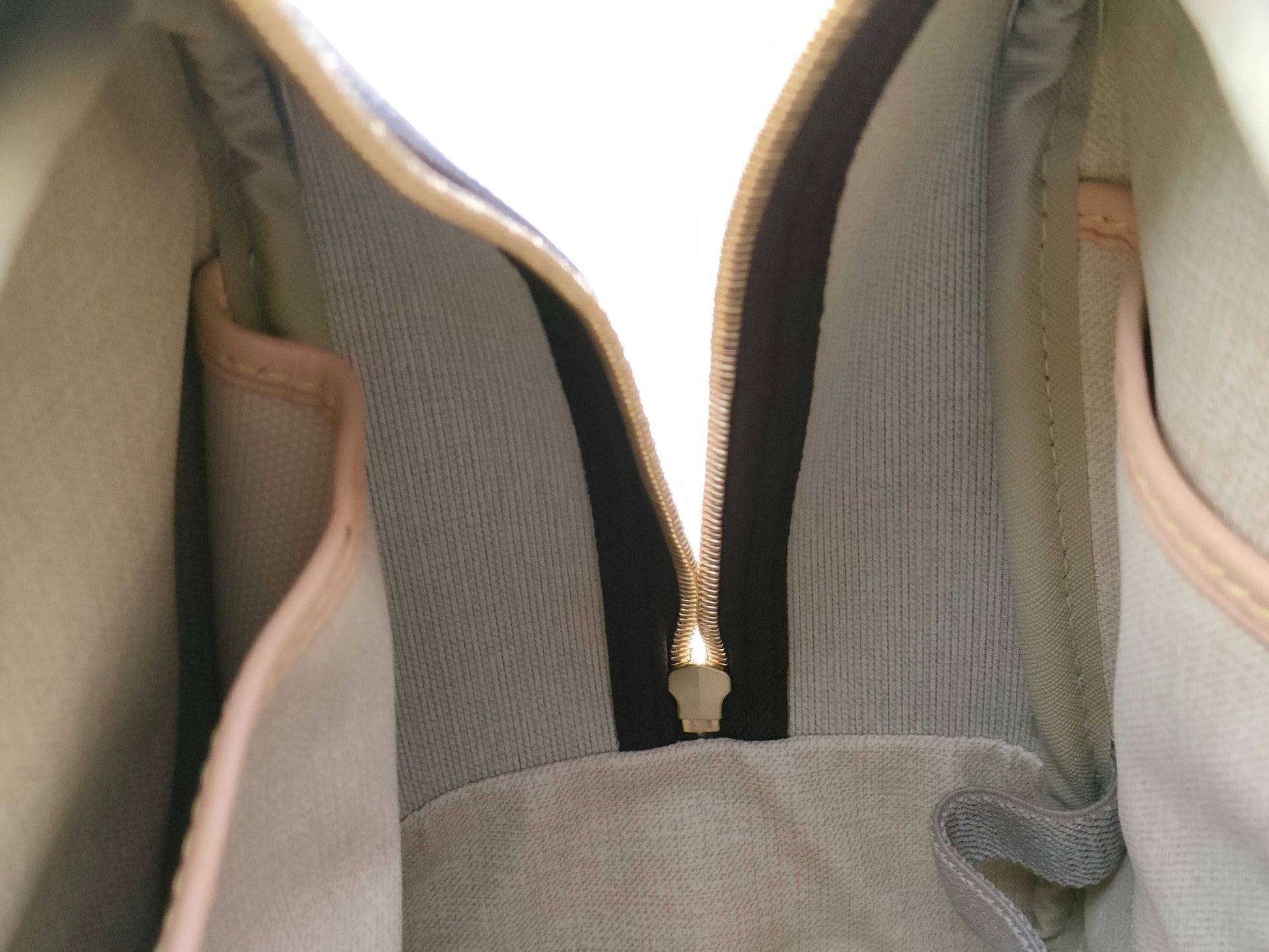 LOUIS VUITTON Monogram M47270 Deauville Handbag