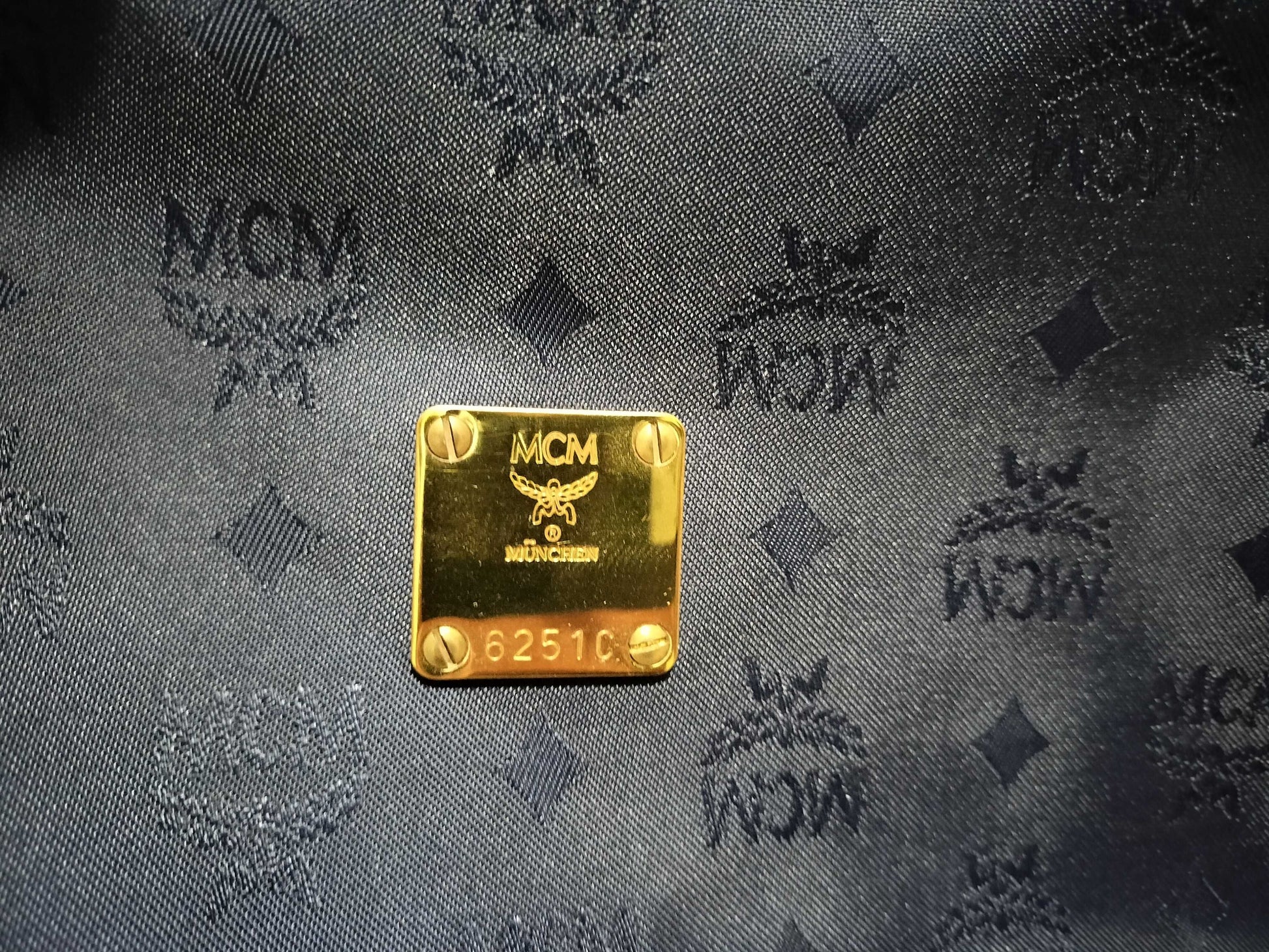 MCM Tote Chain 6251C Tote Bag