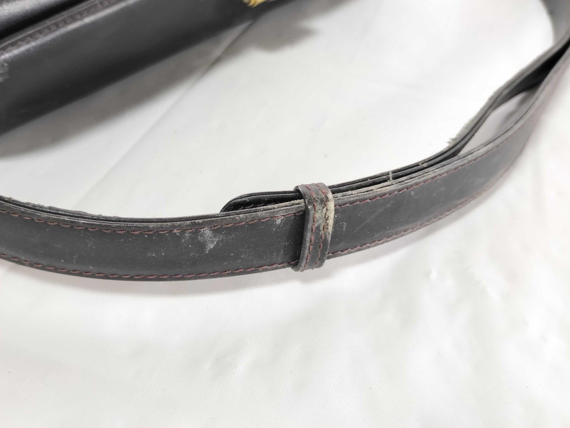 GUCCI One-Shoulder Leather Old Turnlock Shoulder Bag
