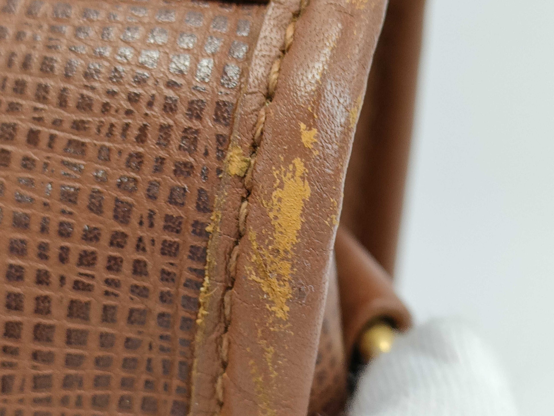 HUNTING WORLD Leather Handbag Brown Handbag