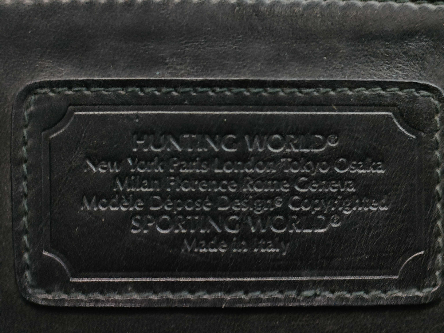 HUNTING WORLD Leather Shoulder Bag/Handbag