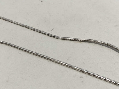 Dior D logo necklace
