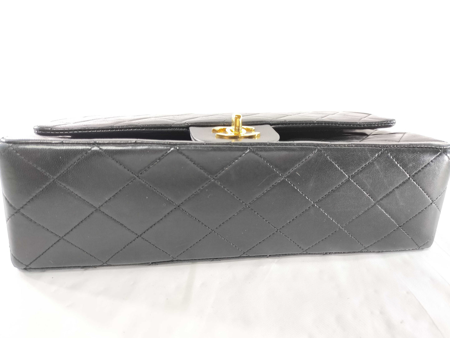 CHANEL Seal 0 Series Lambskin Matelasse Double Flap Shoulder Bag 0738209