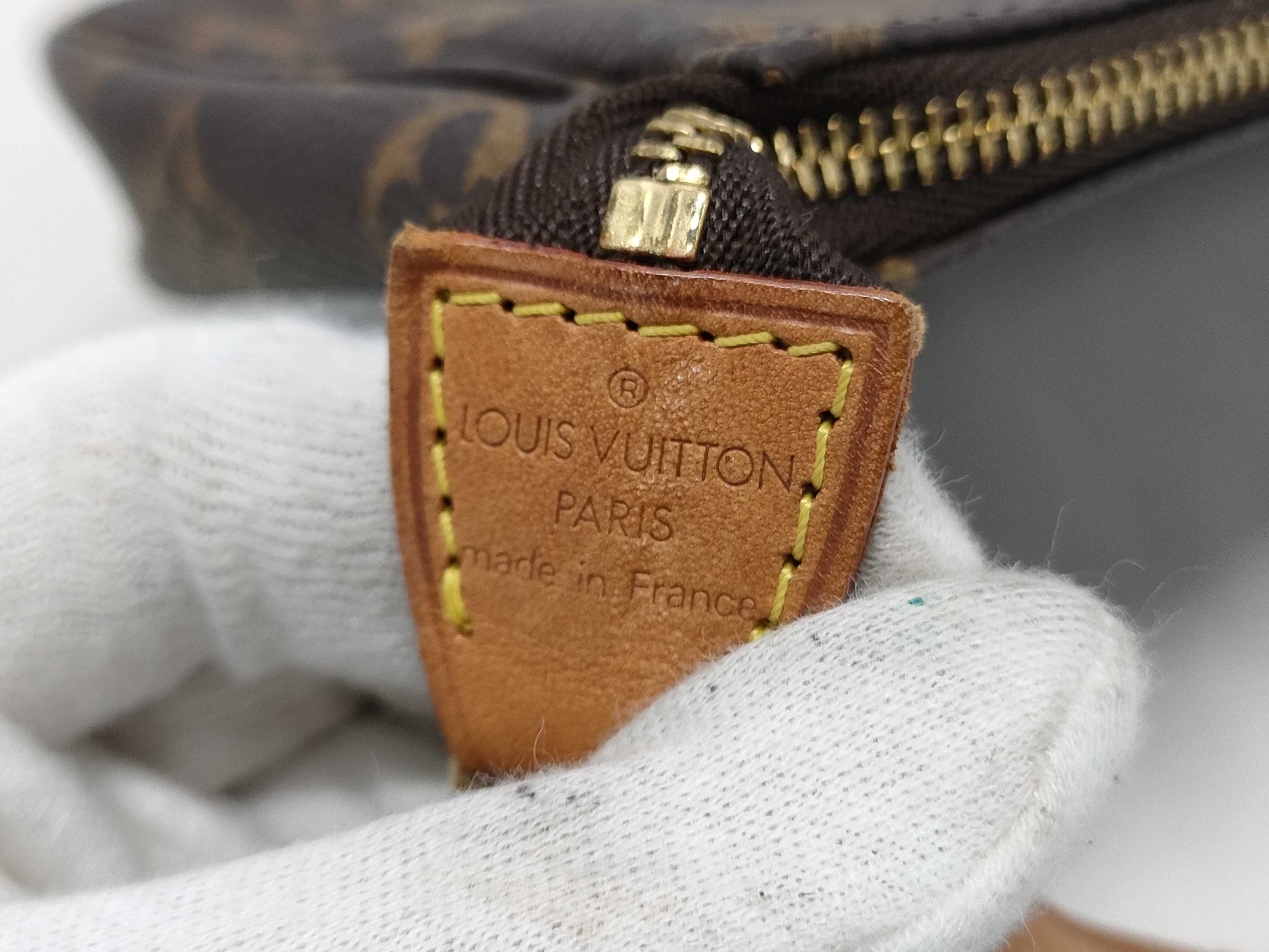 LOUIS VUITTON Monogram M40712 Pochette Accessoires Pouch