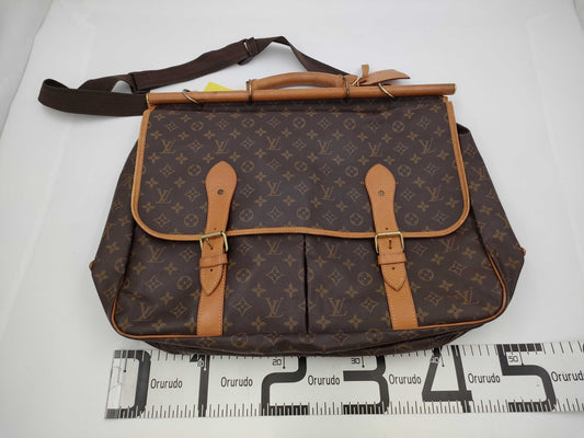 LOUIS VUITTON Monogram M41140 Sac Chasse Bag