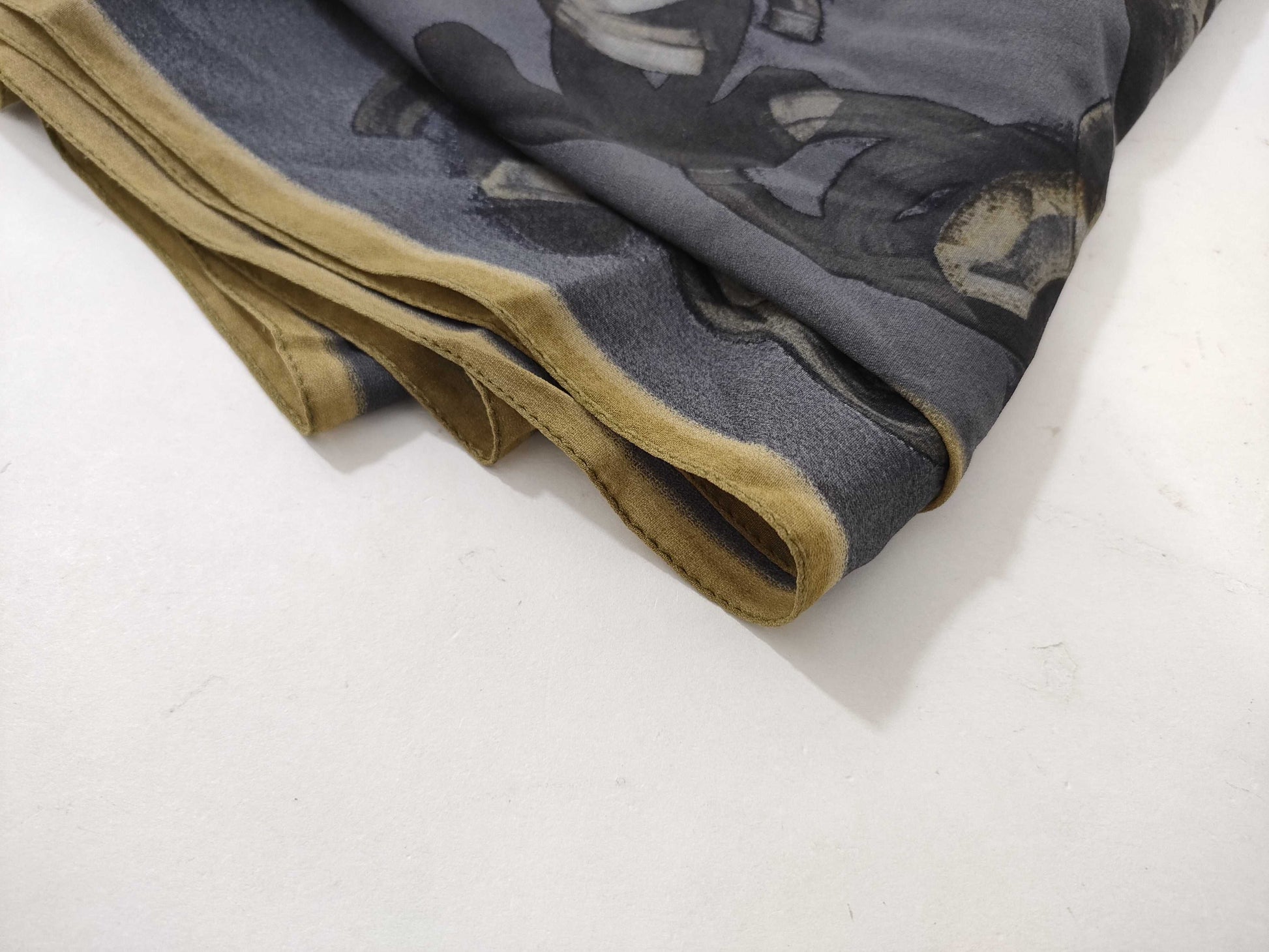 CHANEL Coco Stole Scarf