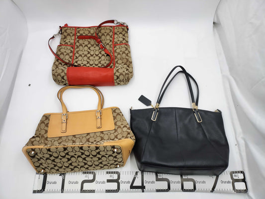 COACH Signature Leather Shoulder Bag 