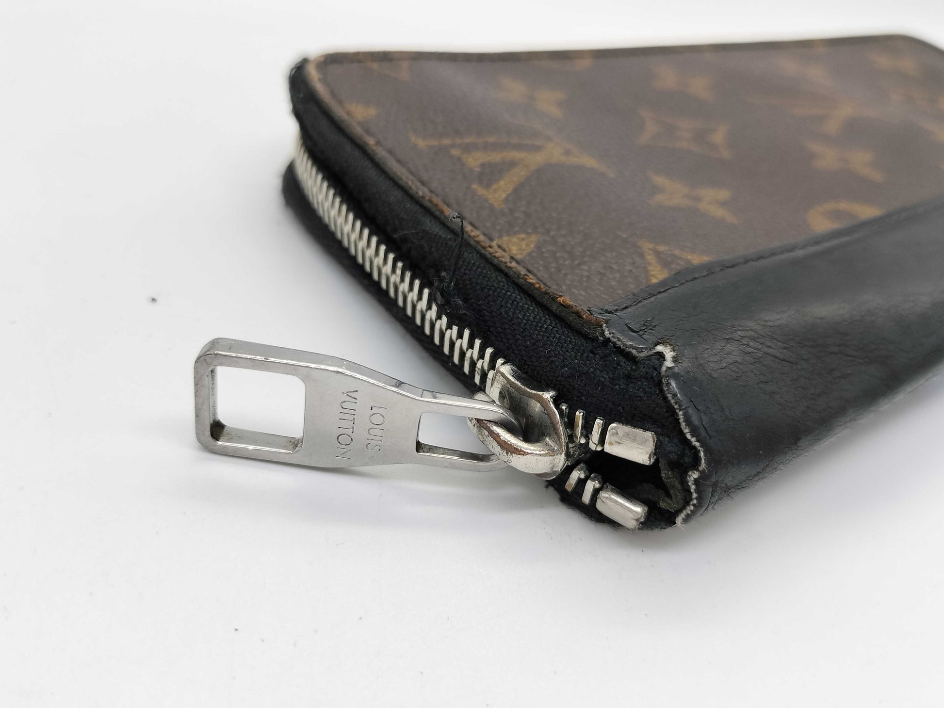 LOUIS VUITTON CA 2148 Monogram Macassar M60109 Macassar Zippy Vertical Wallet with Initials
