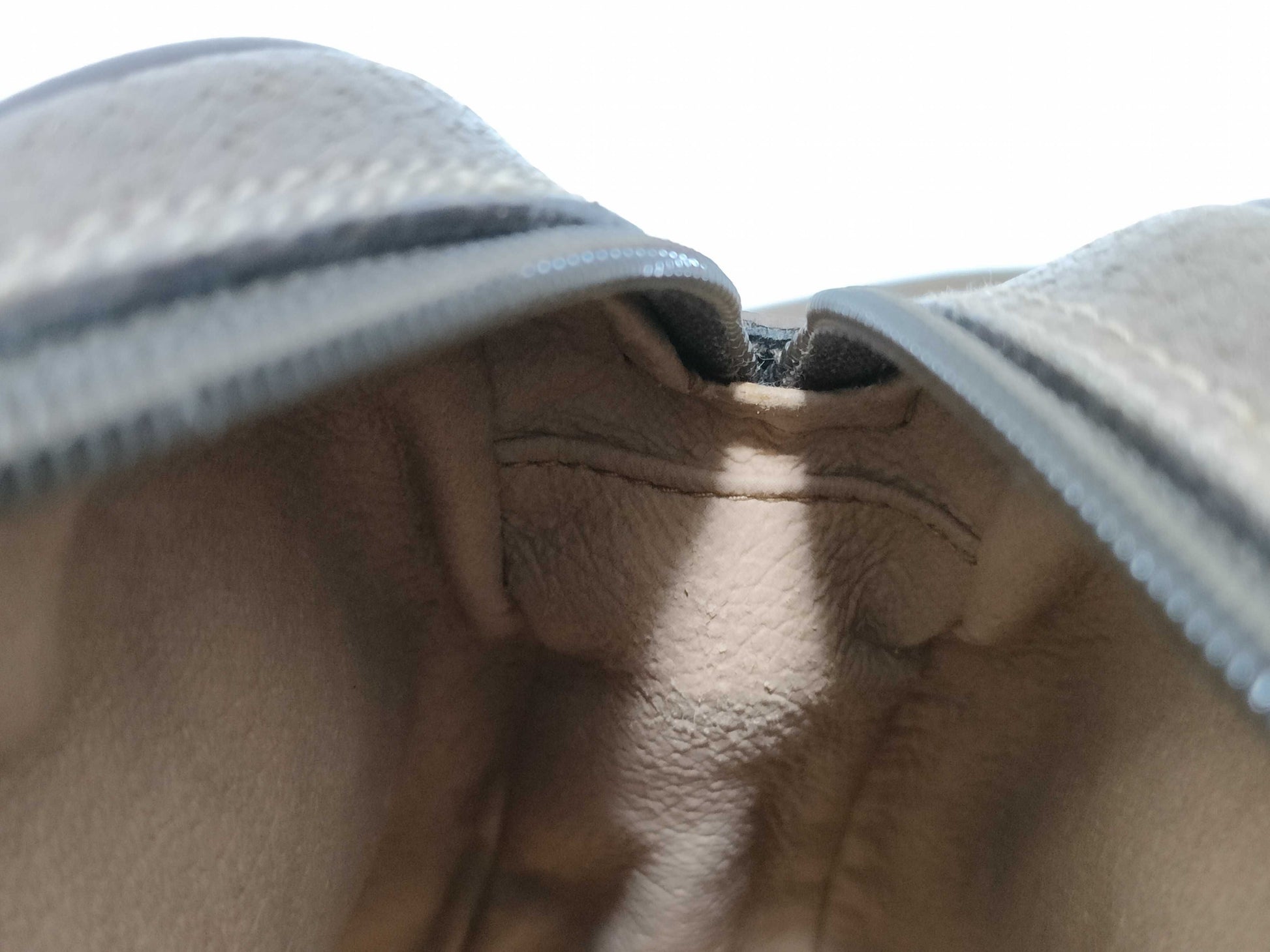 GUCCI Old Round Shoulder Bag