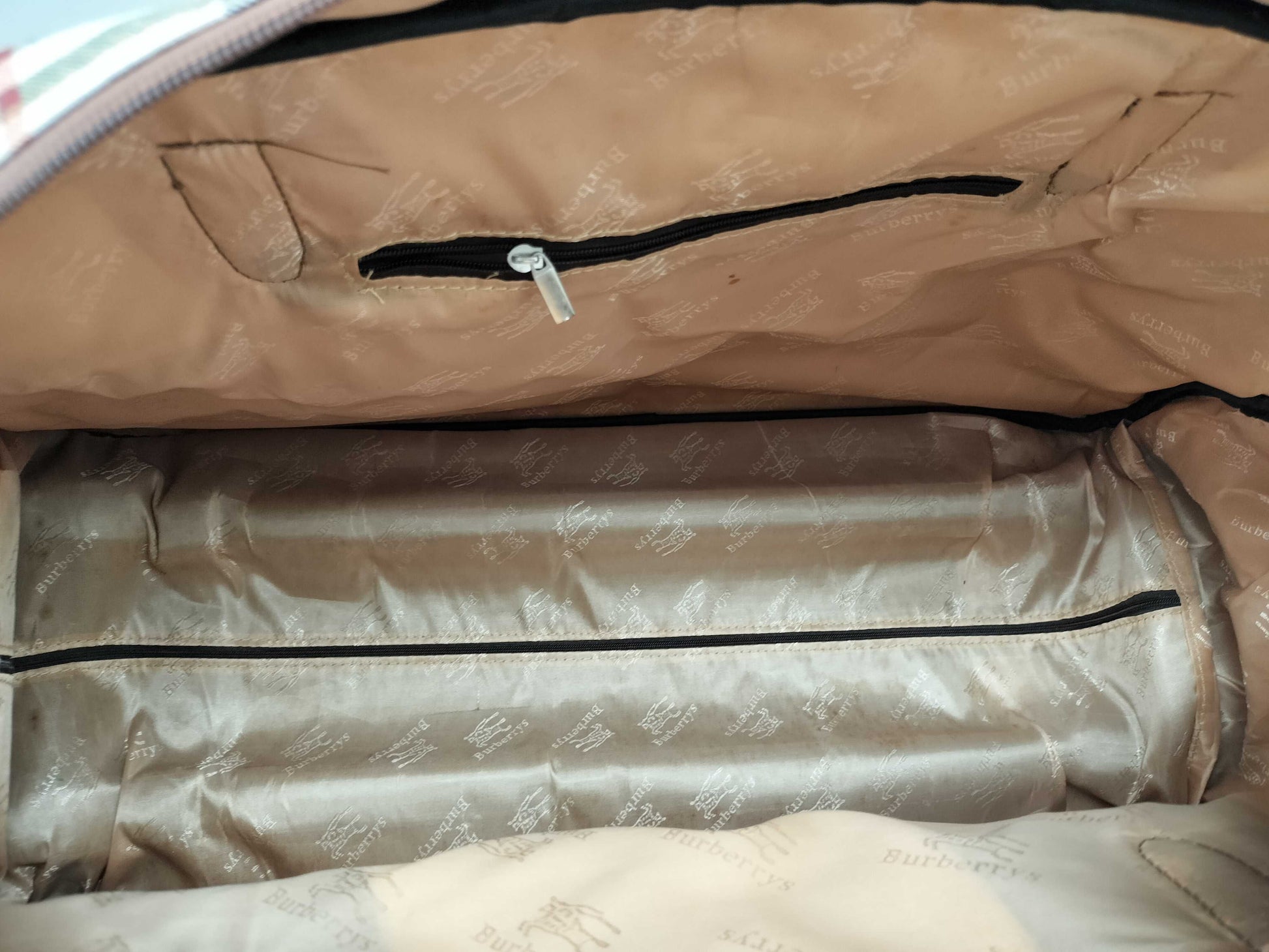 BURBERRY Wheeled Carry Bag