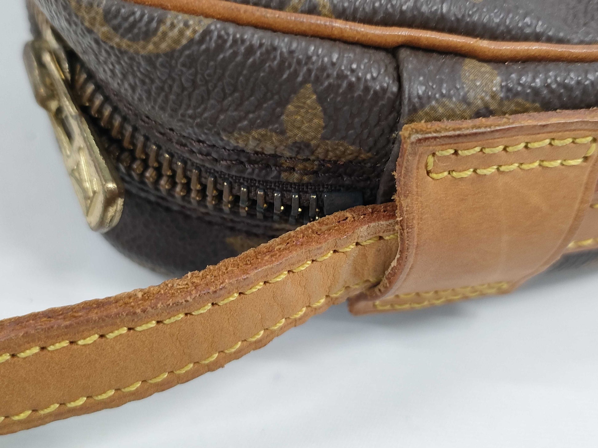LOUIS VUITTON TH1920 Monogram M51226 Jeune Fille Shoulder Bag