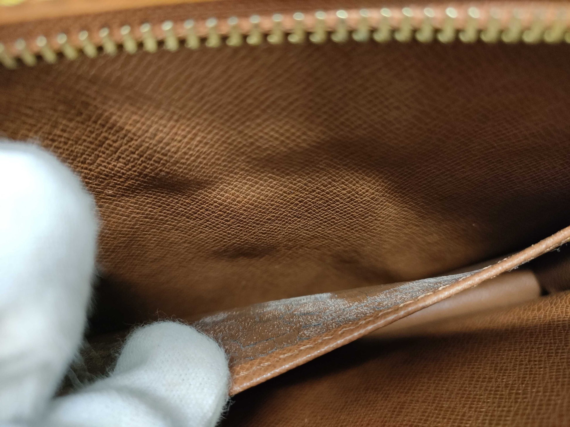 LOUIS VUITTON Second Second Bag