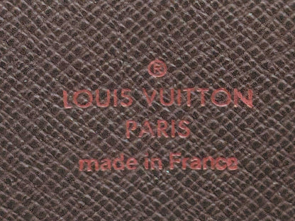 LOUIS VUITTON Damier Zippy Wallet