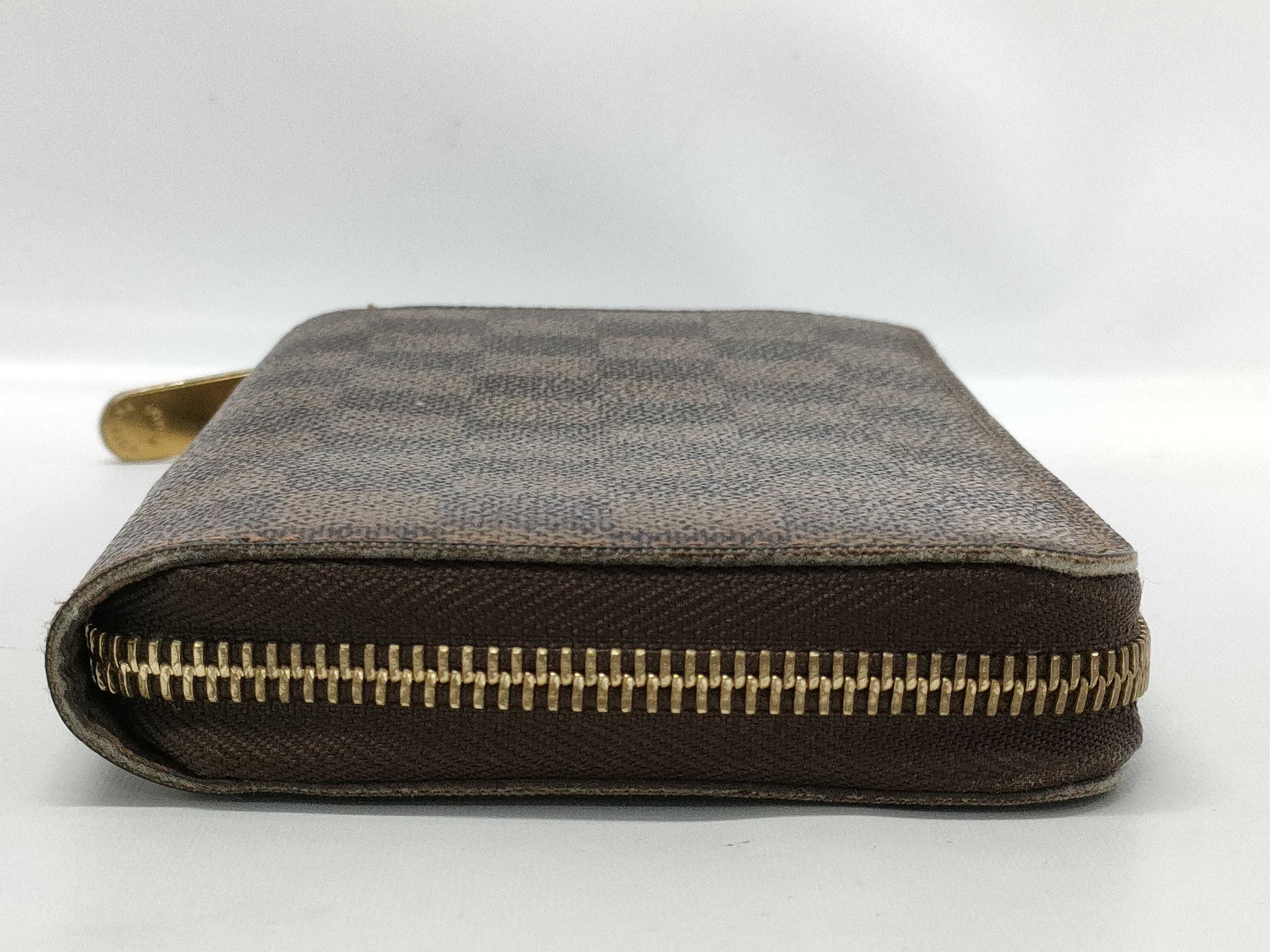 LOUIS VUITTON Damier Zippy Wallet