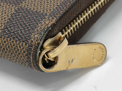 LOUIS VUITTON Damier Zippy Wallet