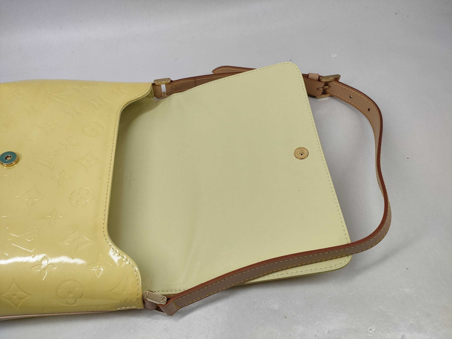 LOUIS VUITTON Vernis M91069 Thompson Street Shoulder Bag