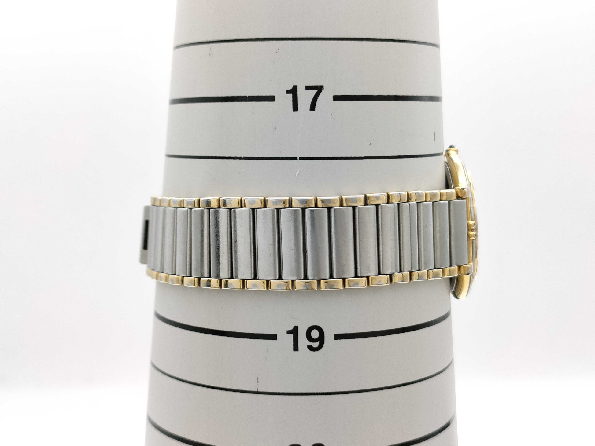 Yves Saint Laurent 4620-E62267 Women's Watch, Unused