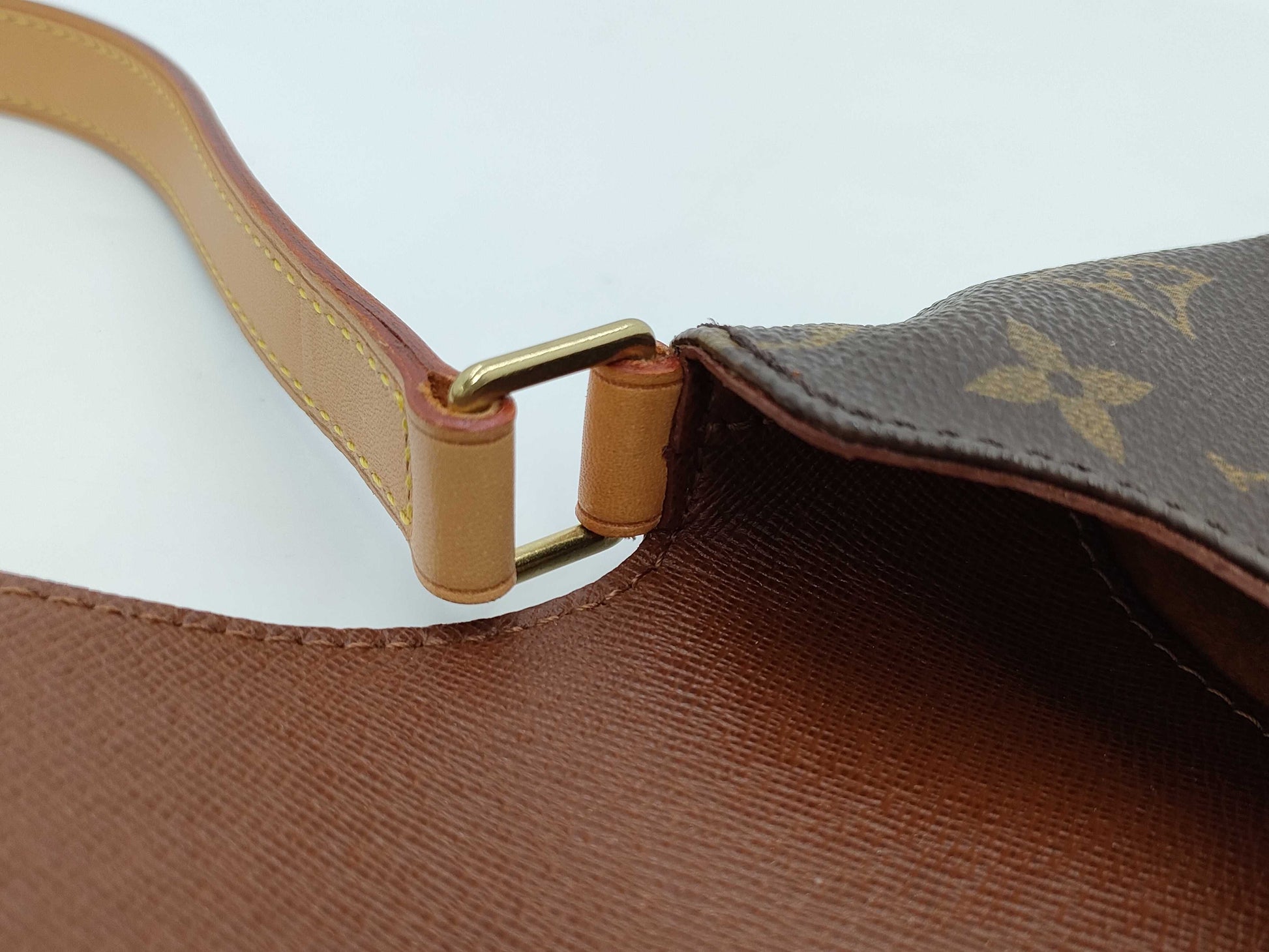 LOUIS VUITTON SP0042 Damier Azur Musette Tango Shoulder Bag