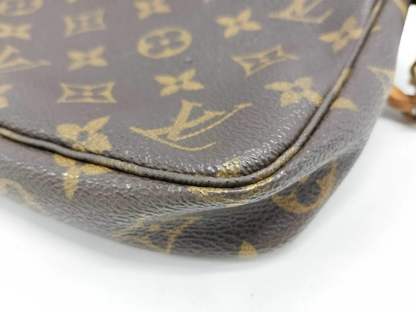 LOUIS VUITTON Monogram M51980 Pochette Accessory Pouch