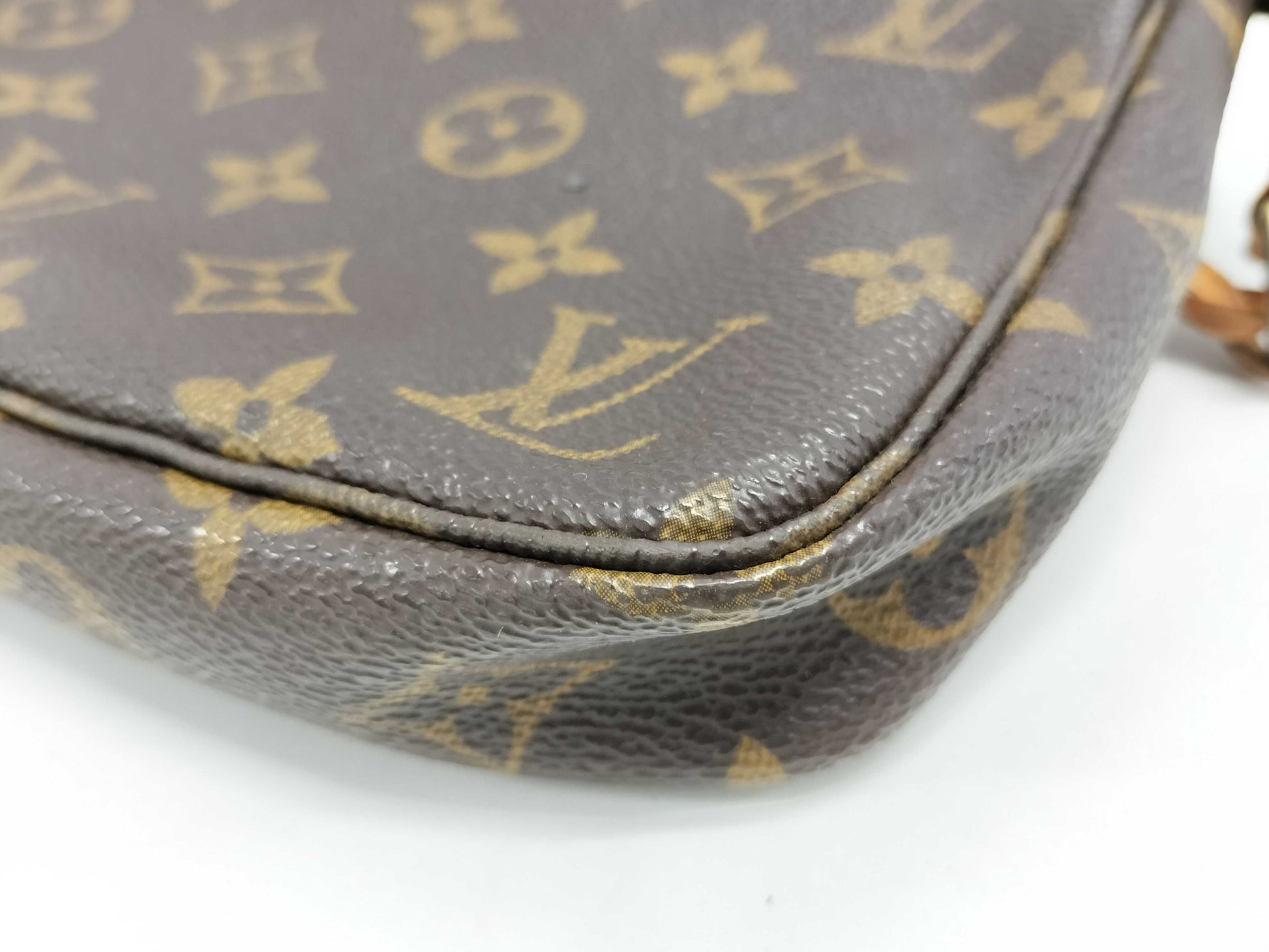 LOUIS VUITTON Monogram M51980 Pochette Accessory Pouch