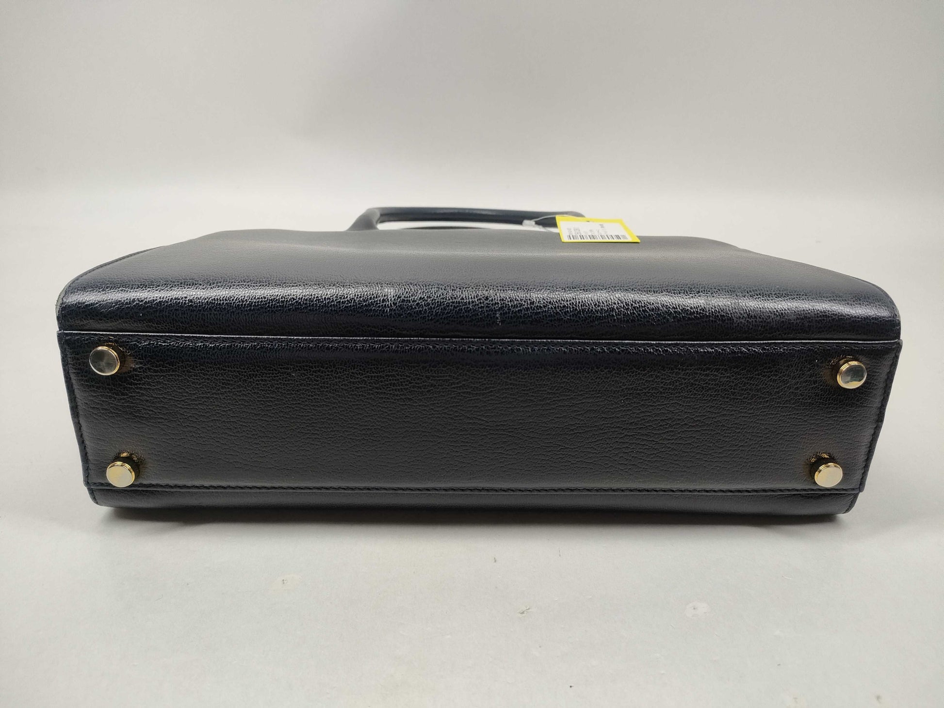 Salvatore Ferragamo Gancini Leather Handbag/Suitable for Scratch Resistance