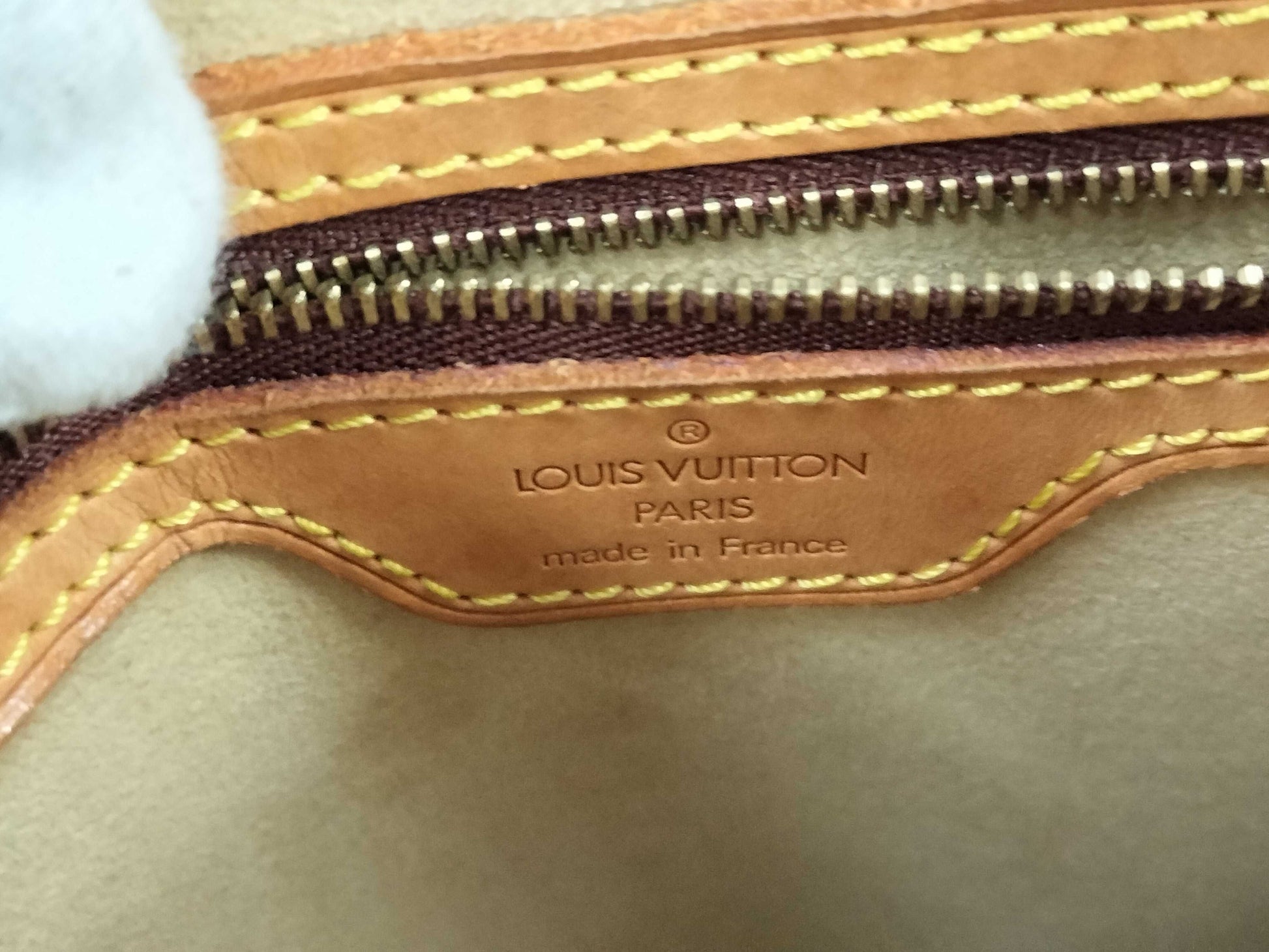 LOUIS VUITTON Monogram M51146 Looping MM Handbag