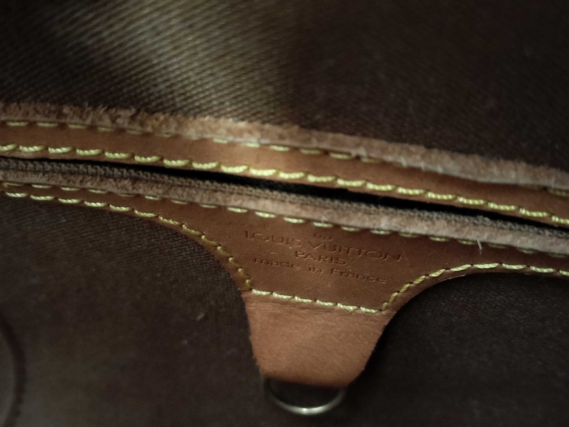 LOUIS VUITTON Monogram Ellipse Handbag