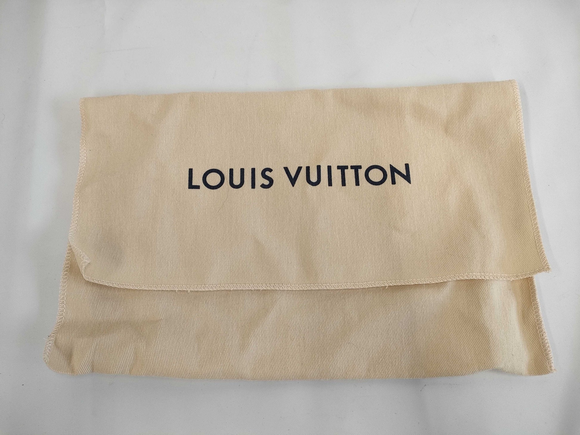 LOUIS VUITTON 27-piece L-tiered bag, approximately 70% empty brand boxes.