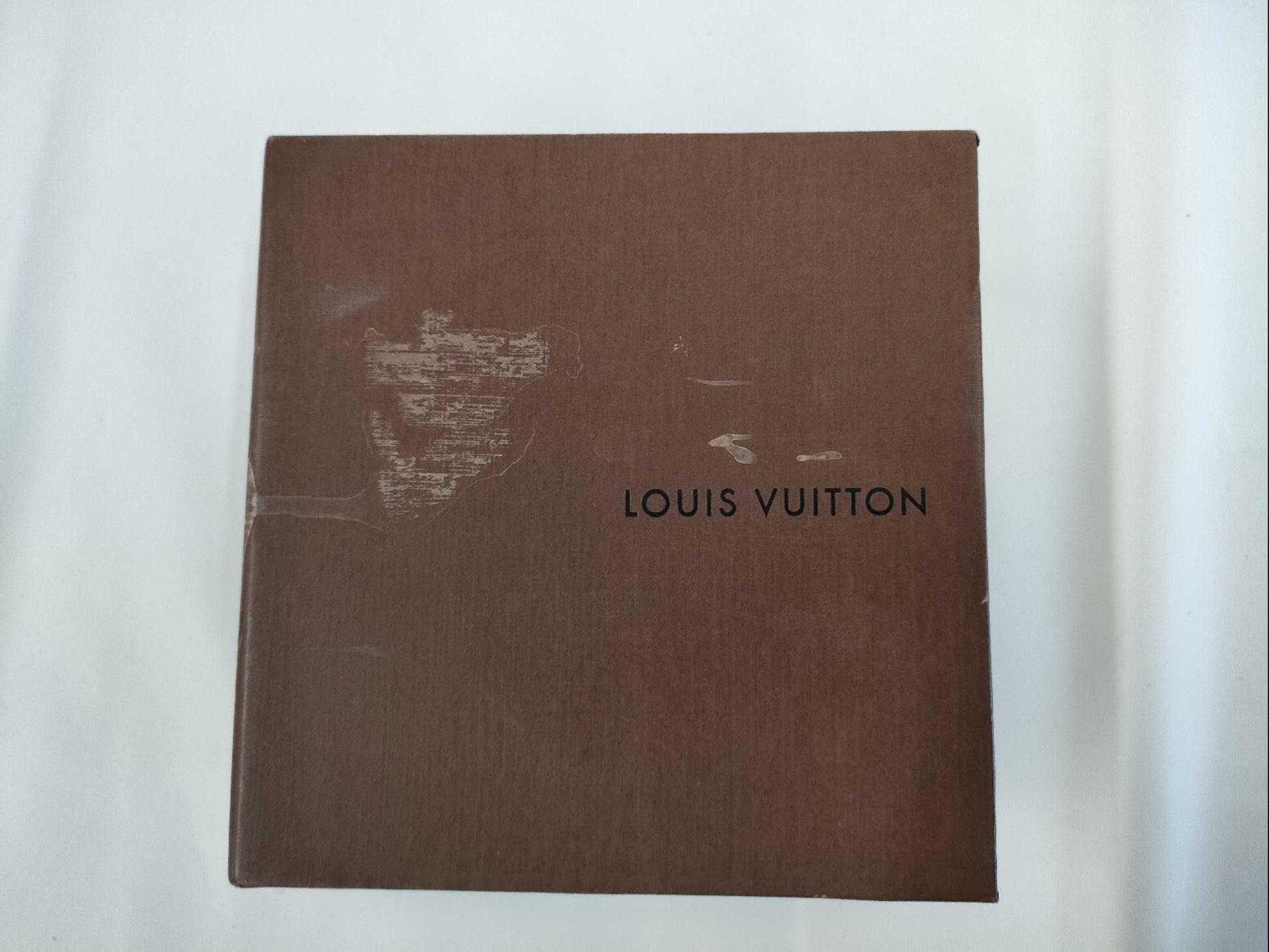 LOUIS VUITTON 27-piece L-tiered bag, approximately 70% empty brand boxes.