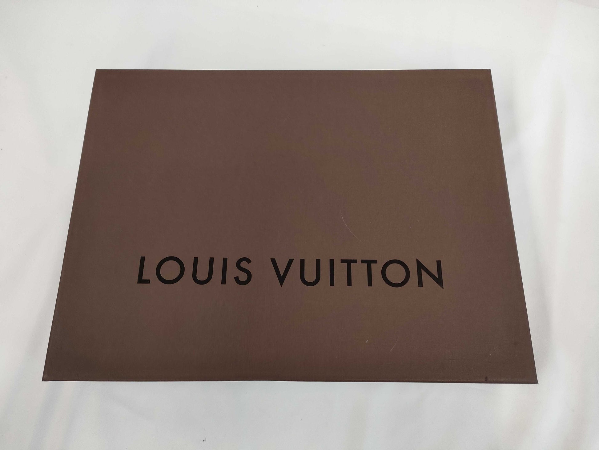 LOUIS VUITTON 27-piece L-tiered bag, approximately 70% empty brand boxes.