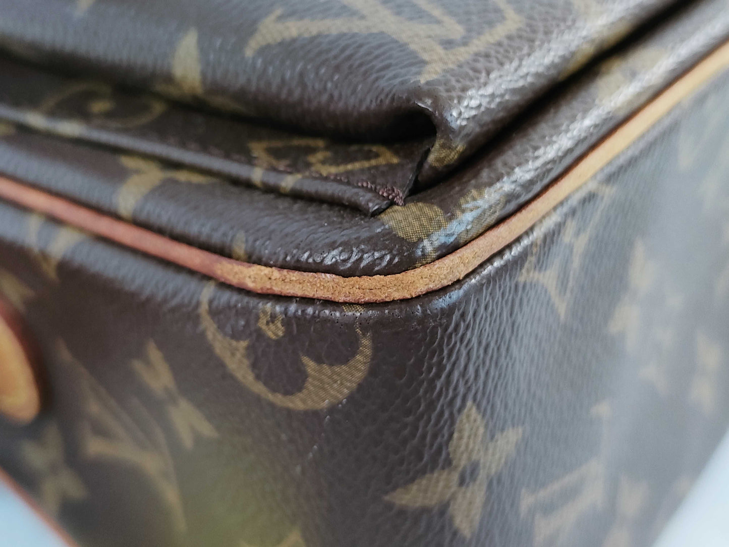 LOUIS VUITTON RFID Unverified AR0064 Monogram Viva Cite GM Handbag