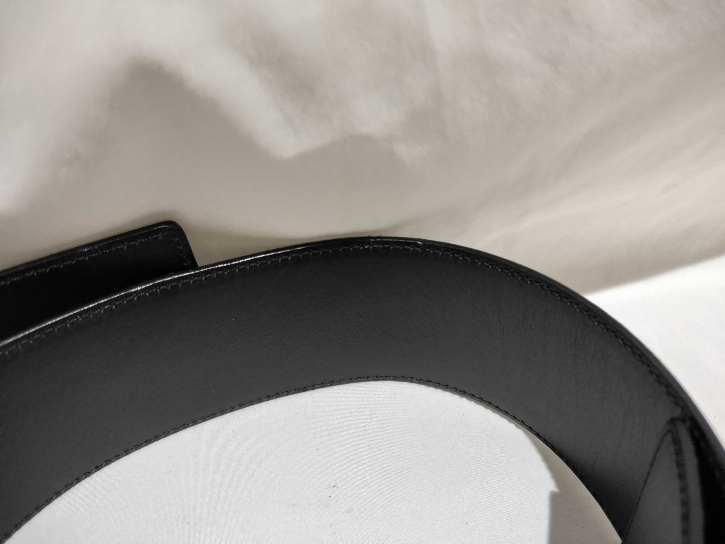 Yves Saint Laurent Gold-Plated Buckle Leather Belt