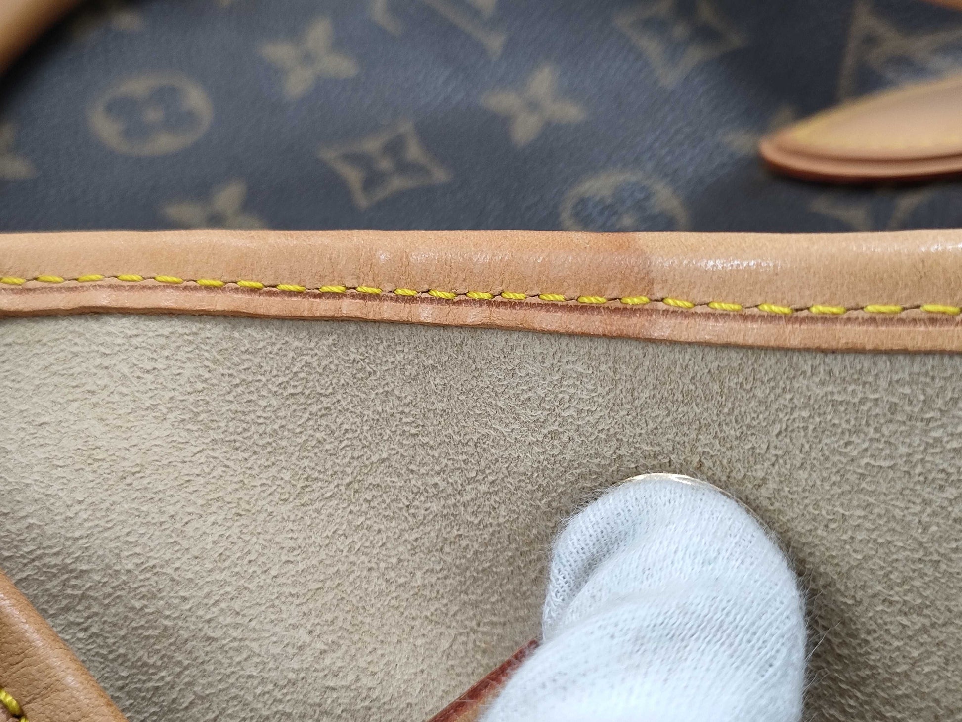 LOUIS VUITTON Monogram Monogram Neo Shoulder Bag with Shoulder Strap M40372