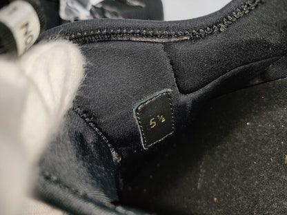 LOUIS VUITTON Canvas Black Sneakers