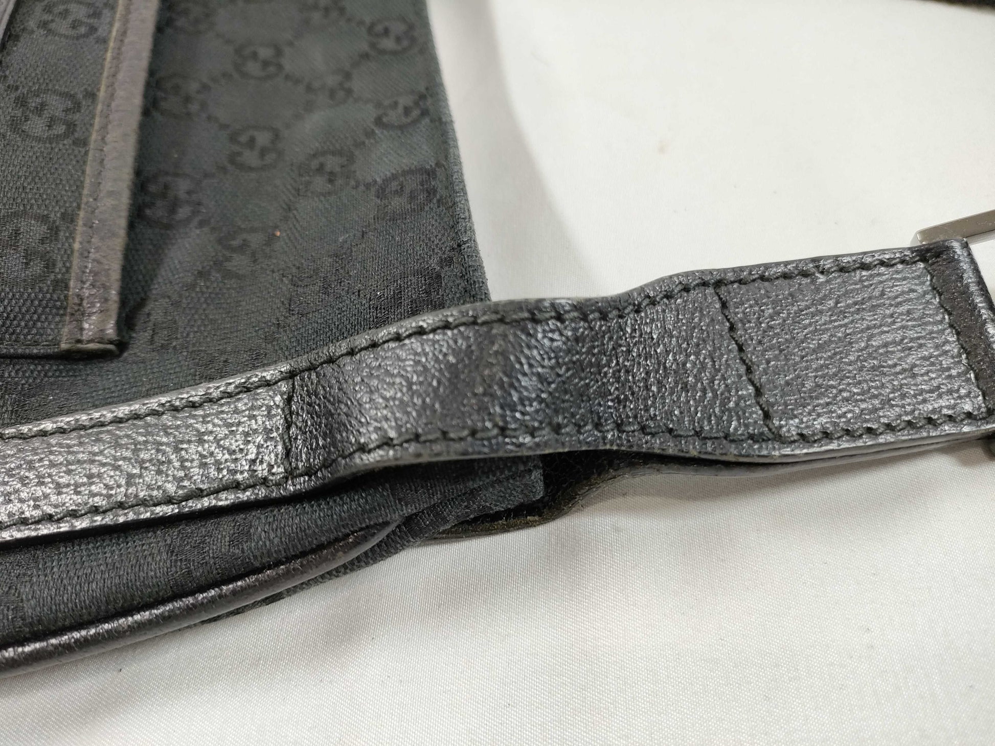 GUCCI GG Canvas 122793 Shoulder Bag