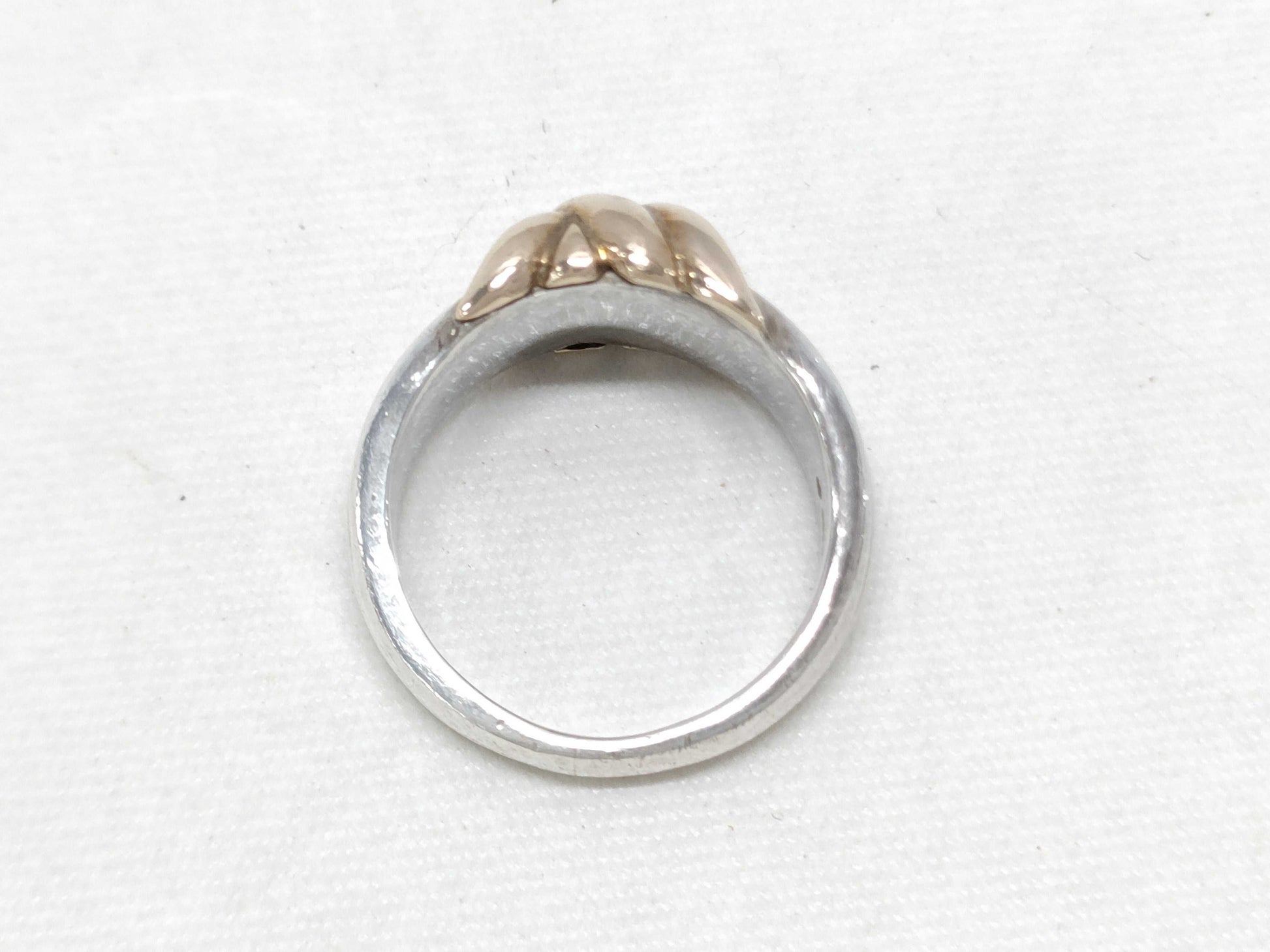 Tiffany & Co. K10/925 Grooved Ring with Cross Motif