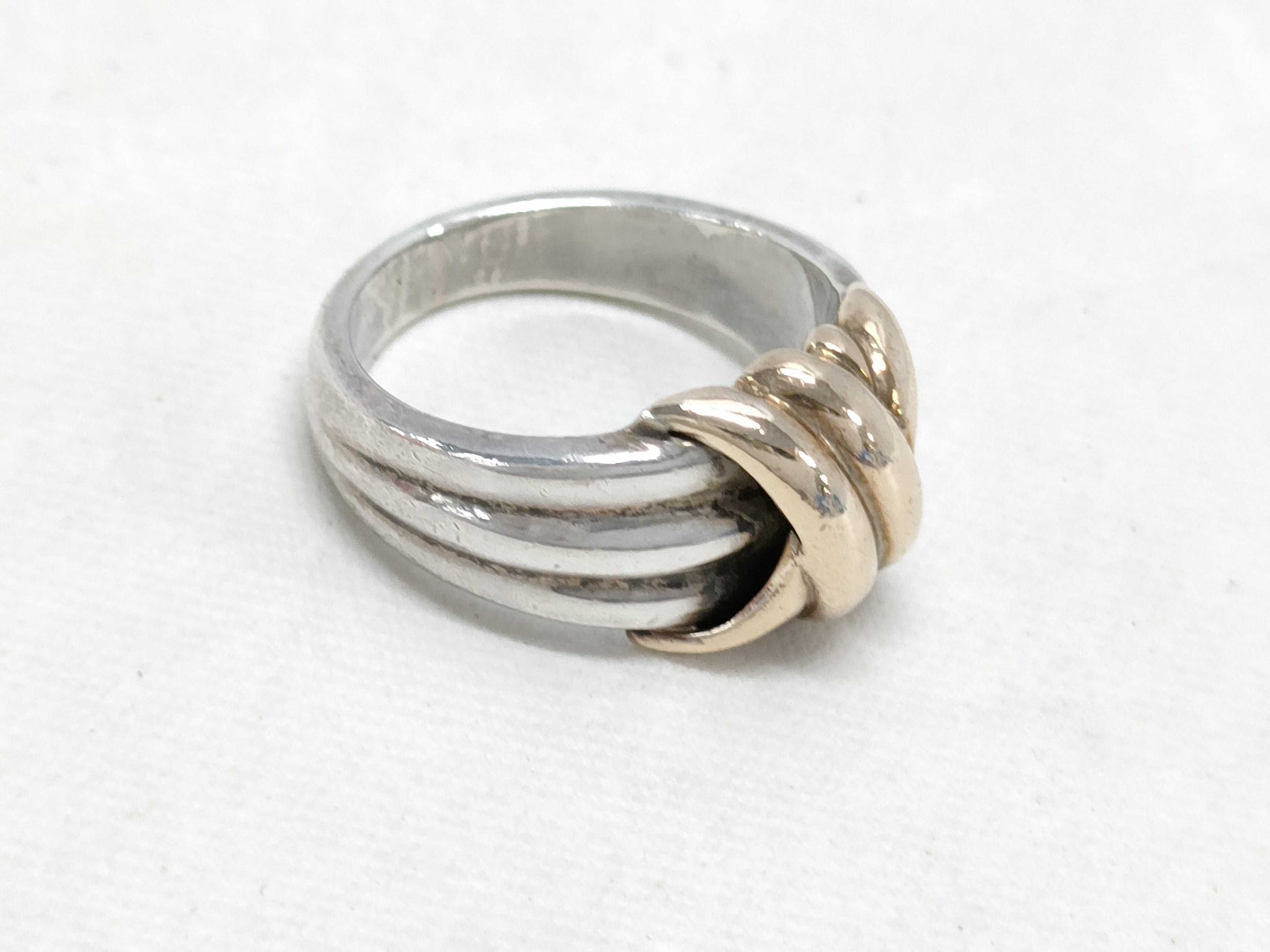 Tiffany & Co. K10/925 Grooved Ring with Cross Motif