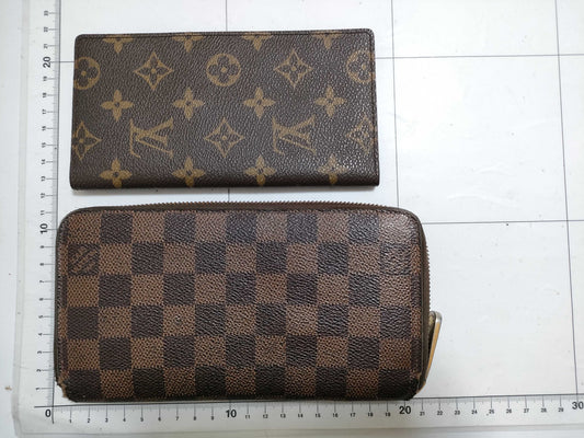 LOUIS VUITTON Monogram Wallet Set