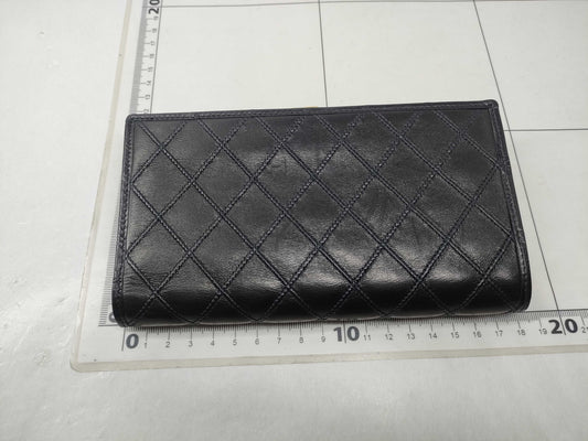 CHANEL [With sticker card] No. 4 long wallet with warranty card and box