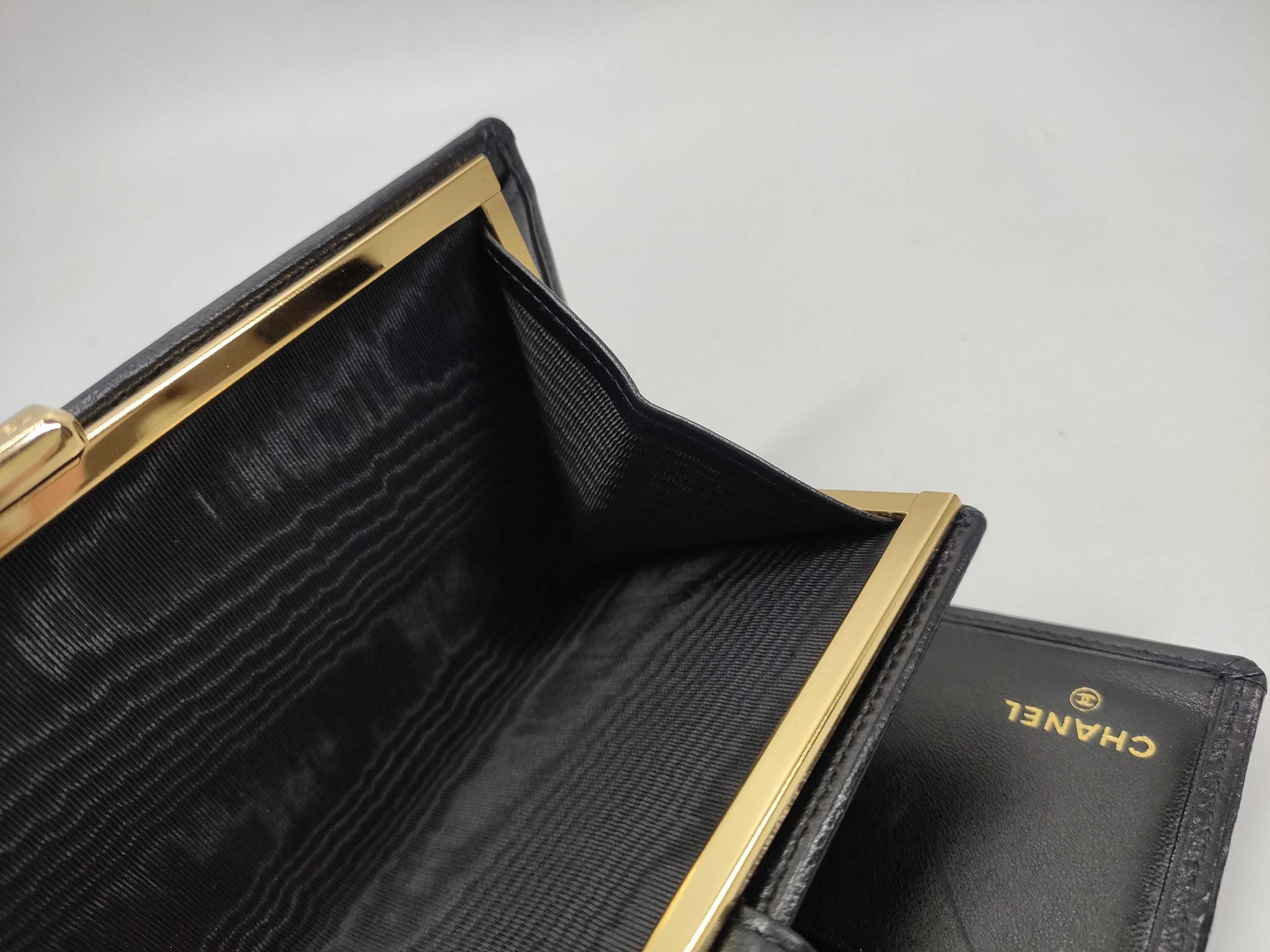 CHANEL [With sticker card] No. 4 long wallet with warranty card and box