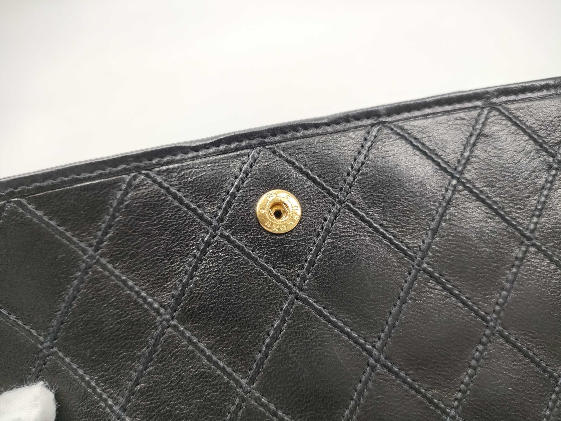 CHANEL [With sticker card] No. 4 long wallet with warranty card and box