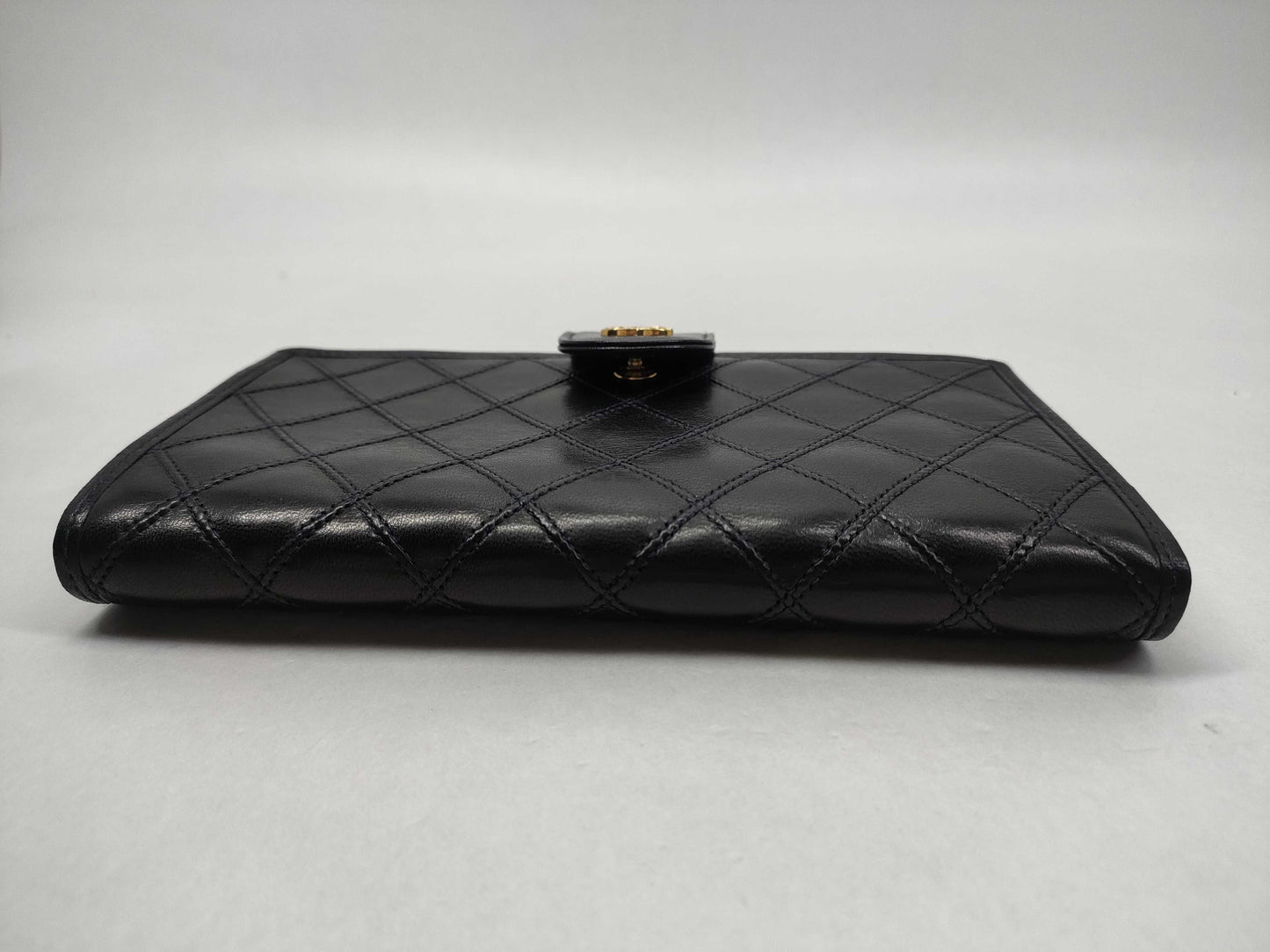 CHANEL [With sticker card] No. 4 long wallet with warranty card and box