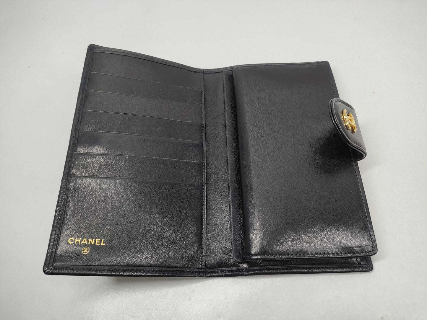 CHANEL [With sticker card] No. 4 long wallet with warranty card and box