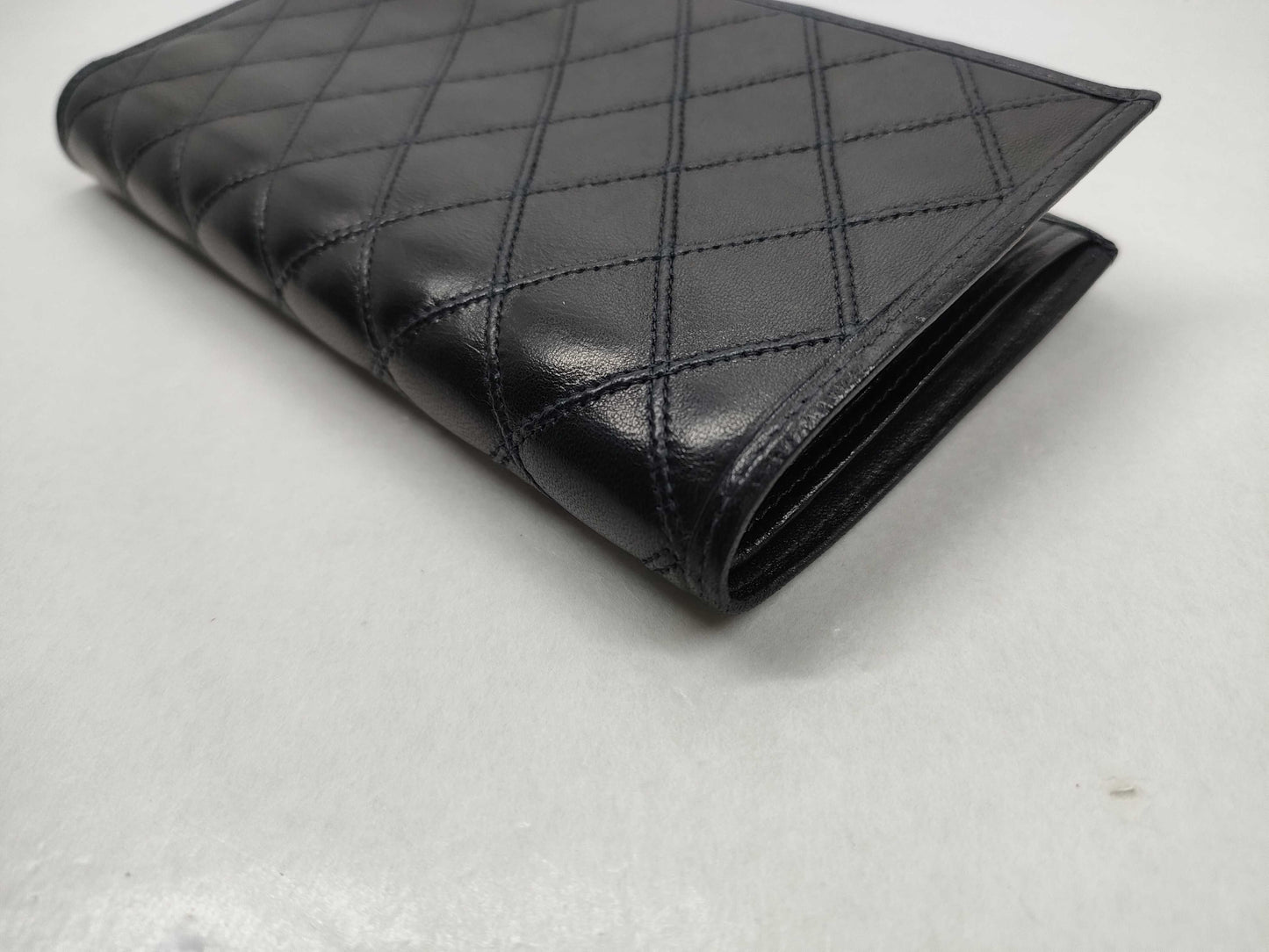 CHANEL [With sticker card] No. 4 long wallet with warranty card and box