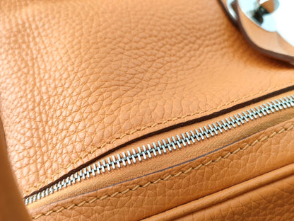 HERMES Lindy 26 Taurillon Orange Shoulder Bag