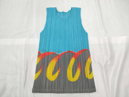 ISSEY MIYAKE Pleated Top