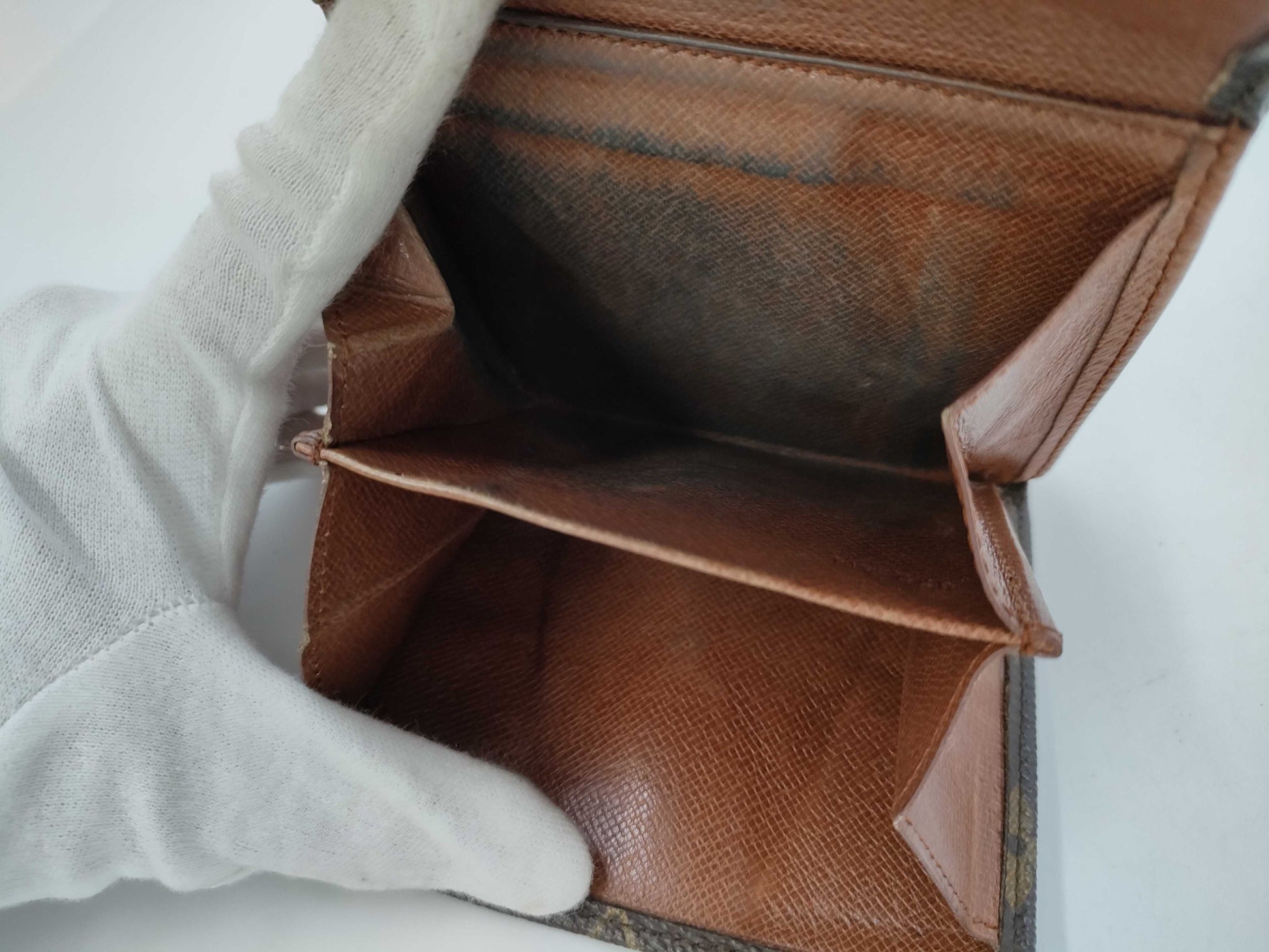 LOUIS VUITTON Monogram Double Hook Wallet