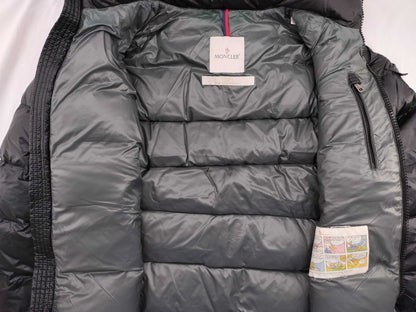 MONCLER RN116347 Coat
