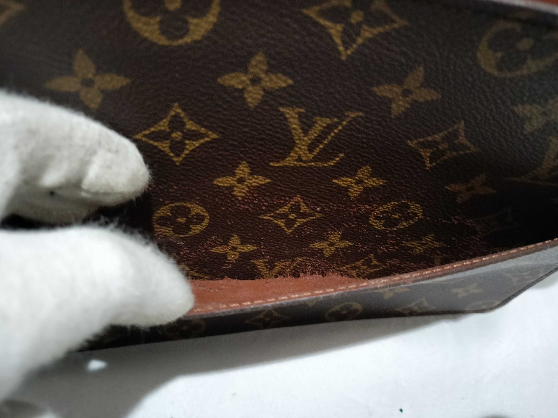 LOUIS VUITTON RFID Unverifiable Serial Number Unverifiable Monogram Pochette Homme Second Bag